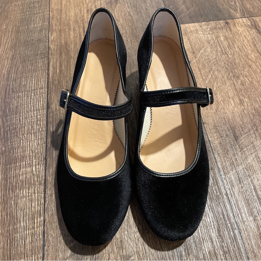 •J.Crew Black Velvet Mary Jane Pumps•